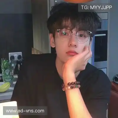 何鹰辉